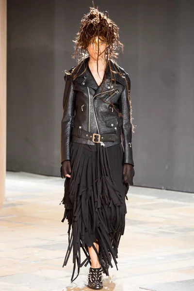Look 9